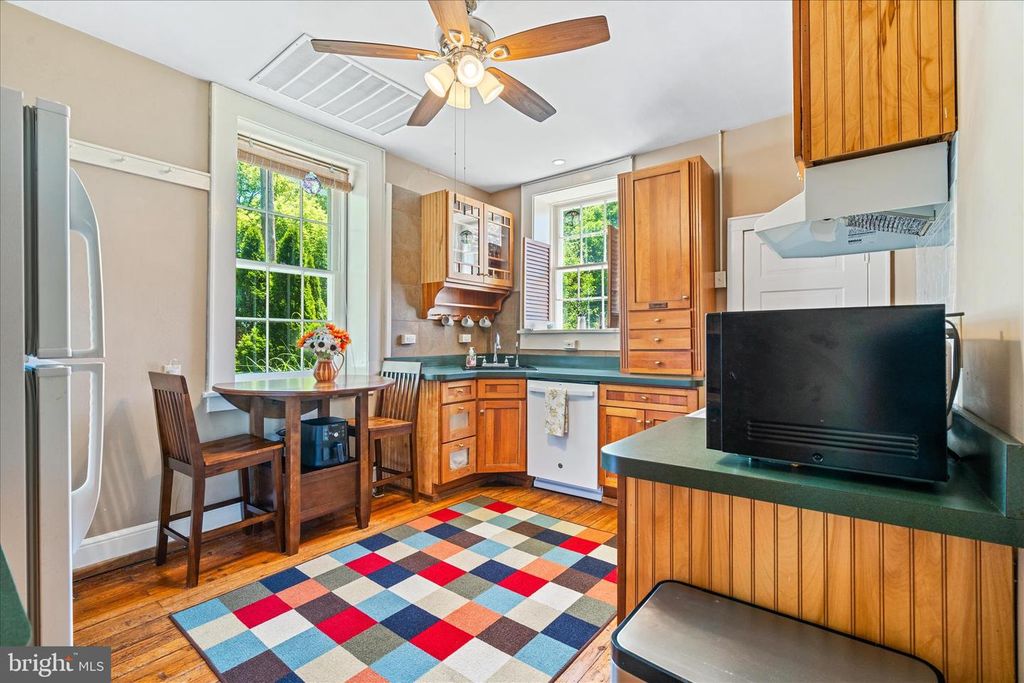 Image 10 of property listing at 1341 JEFFERSON PIKE, Knoxville, MD 21758