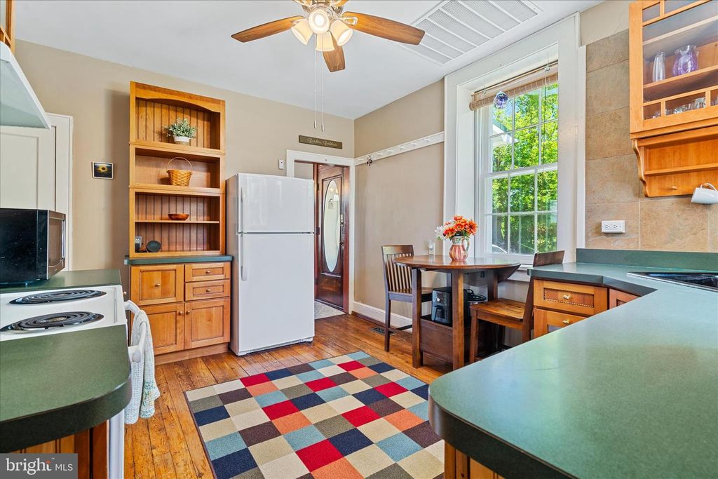 Image 12 of property listing at 1341 JEFFERSON PIKE, Knoxville, MD 21758