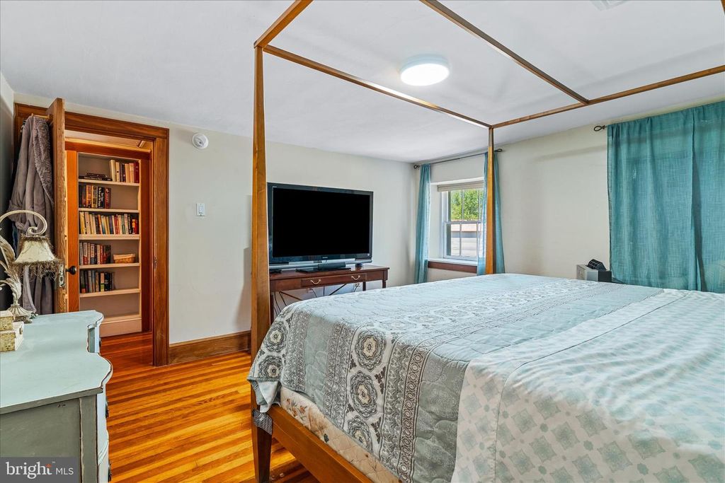 Image 24 of property listing at 1341 JEFFERSON PIKE, Knoxville, MD 21758