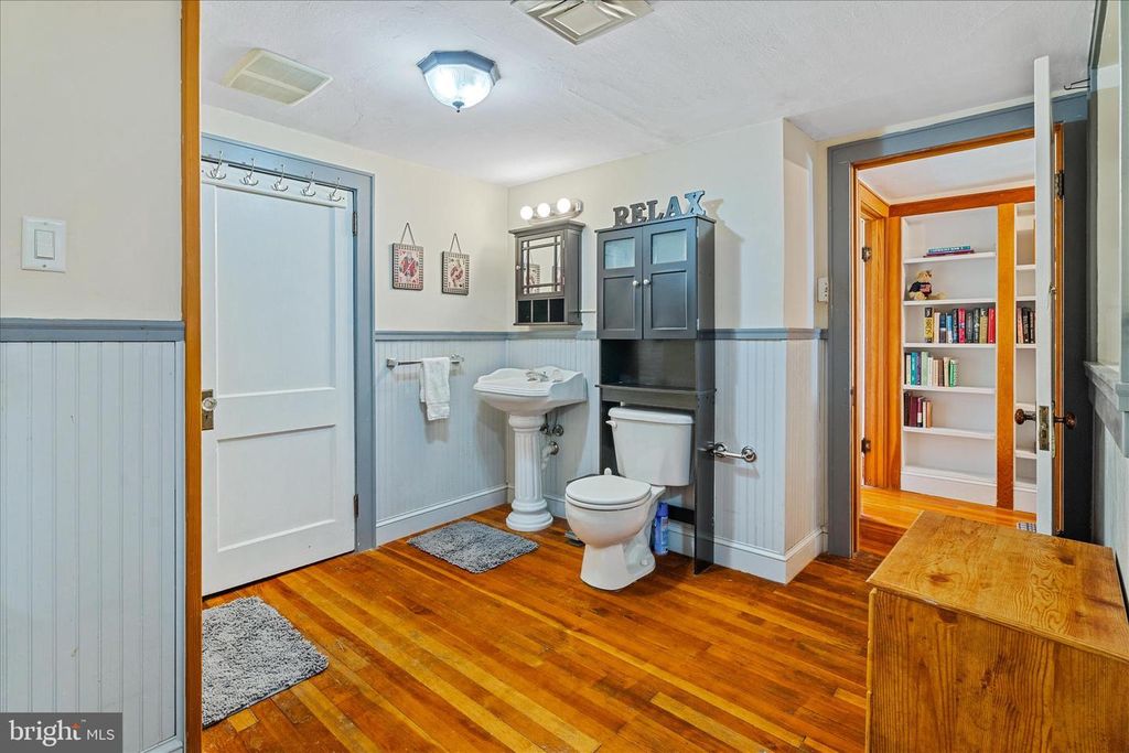 Image 26 of property listing at 1341 JEFFERSON PIKE, Knoxville, MD 21758