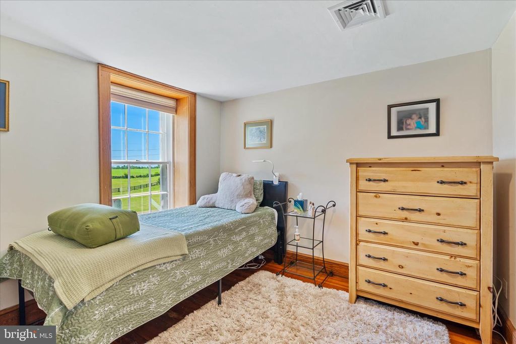 Image 27 of property listing at 1341 JEFFERSON PIKE, Knoxville, MD 21758