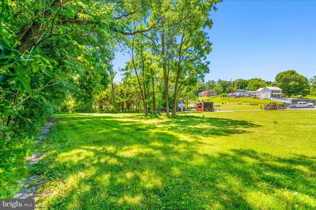 Image 36 of property listing at 1341 JEFFERSON PIKE, Knoxville, MD 21758