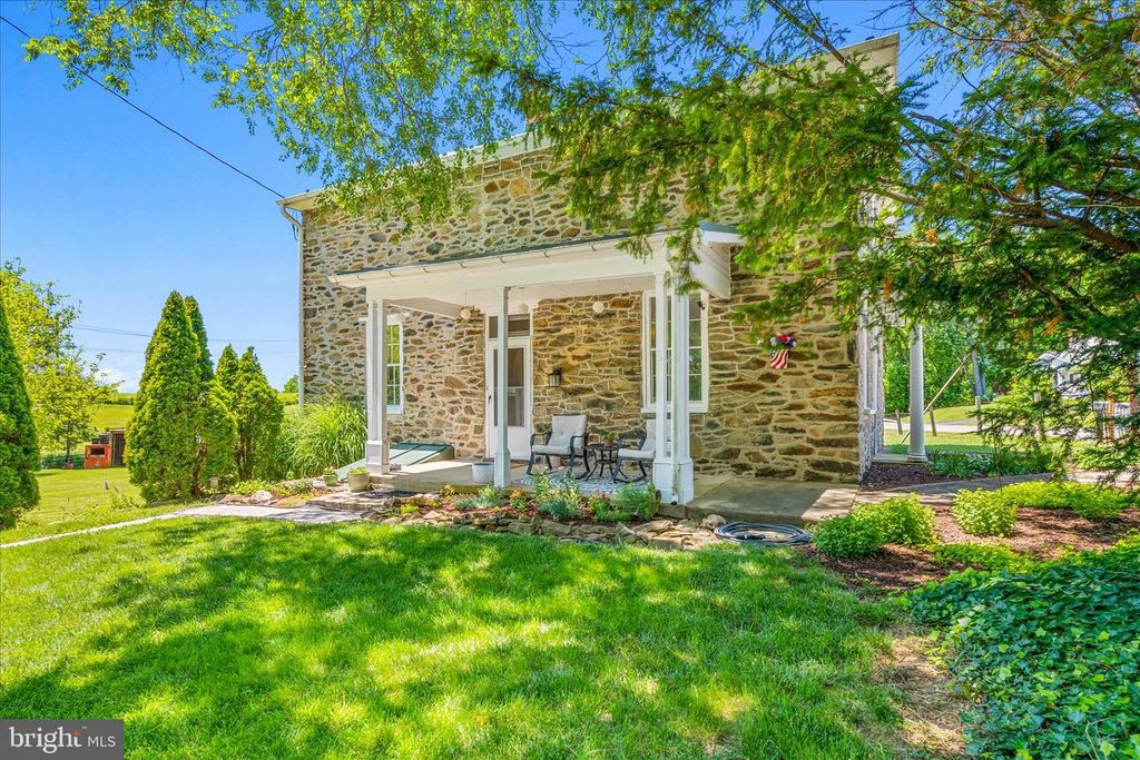 Image 4 of property listing at 1341 JEFFERSON PIKE, Knoxville, MD 21758