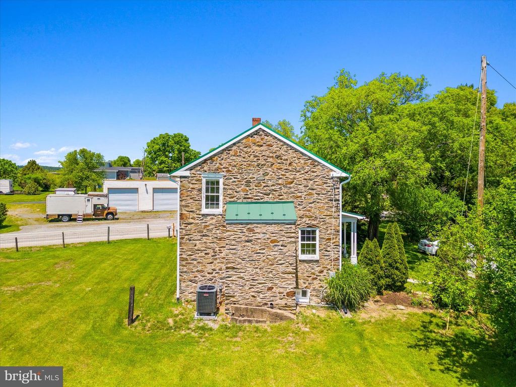 Image 41 of property listing at 1341 JEFFERSON PIKE, Knoxville, MD 21758