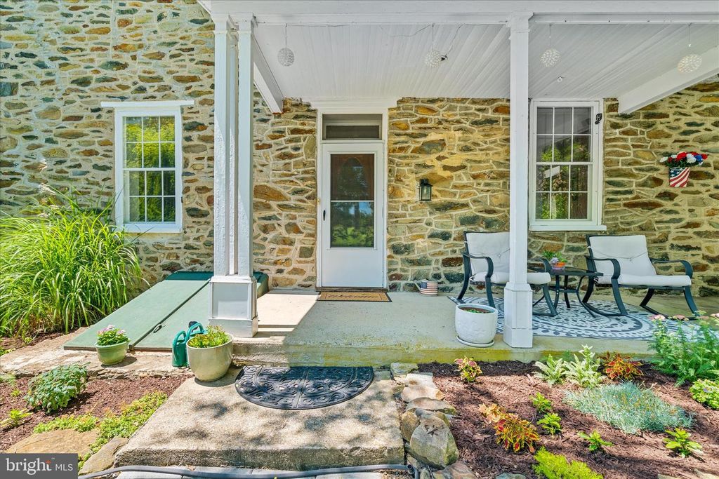 Image 6 of property listing at 1341 JEFFERSON PIKE, Knoxville, MD 21758