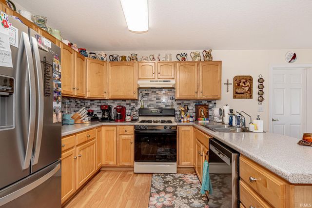 817 W Dogwood Drive, Columbia City, IN 46725