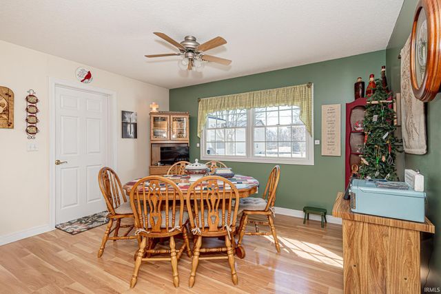 817 W Dogwood Drive, Columbia City, IN 46725