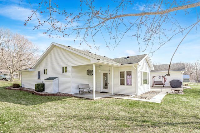 817 W Dogwood Drive, Columbia City, IN 46725