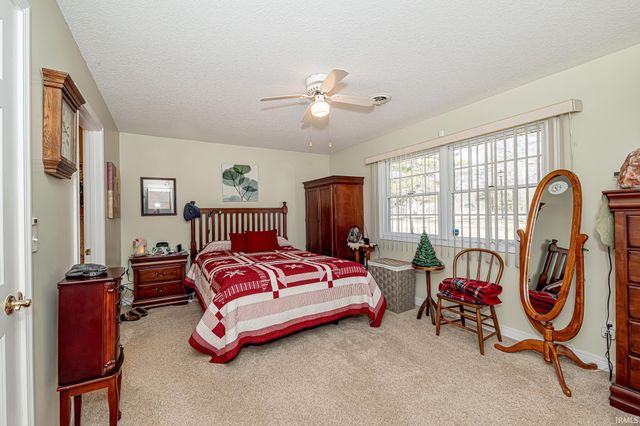 817 W Dogwood Drive, Columbia City, IN 46725