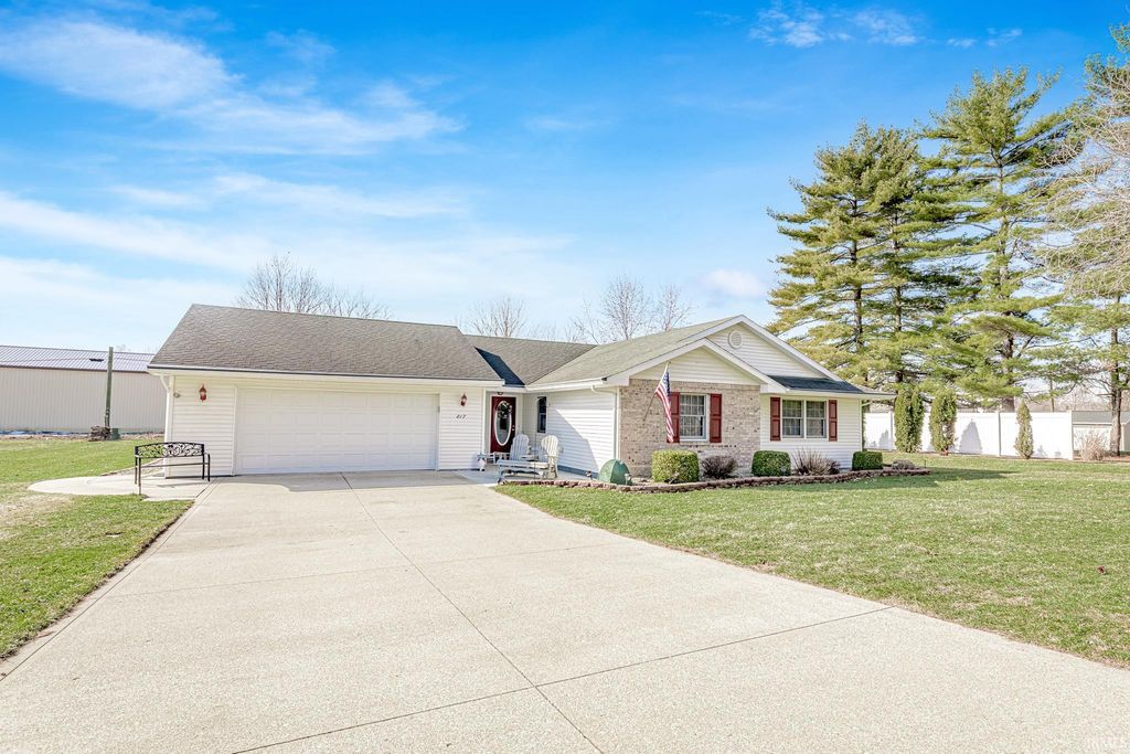 817 W Dogwood Drive, Columbia City, IN 46725