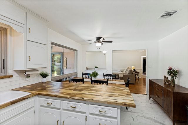 301 Shawnee Trail, Keller, TX 76248
