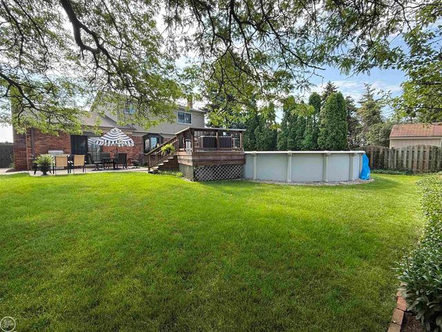 47043 Sanborn Drive, Macomb, MI 48044