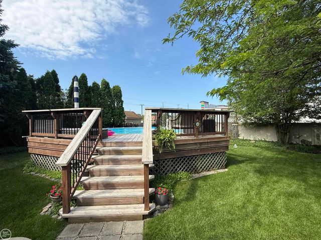 47043 Sanborn Drive, Macomb, MI 48044