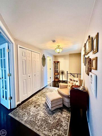 47043 Sanborn Drive, Macomb, MI 48044