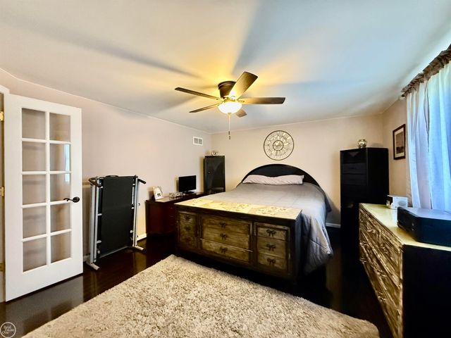 47043 Sanborn Drive, Macomb, MI 48044