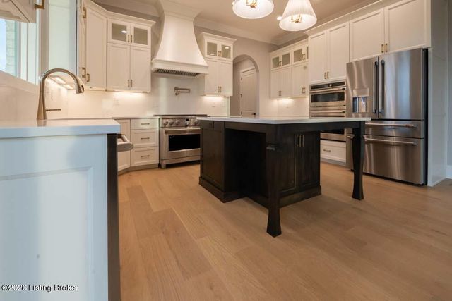 2716 Adenmore Ct, Prospect, KY 40059