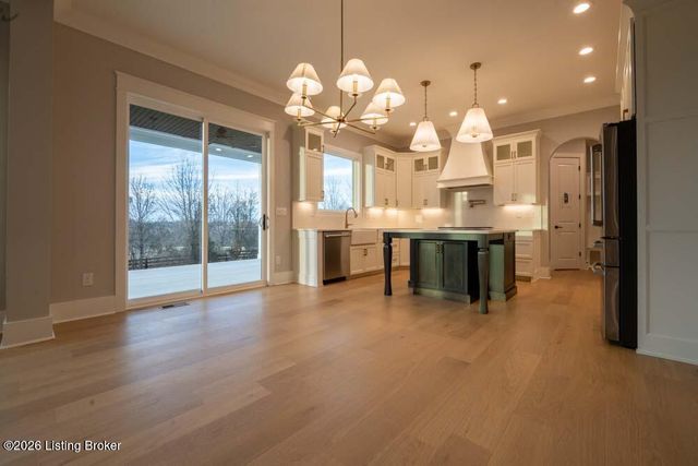 2716 Adenmore Ct, Prospect, KY 40059