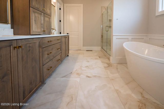 2716 Adenmore Ct, Prospect, KY 40059