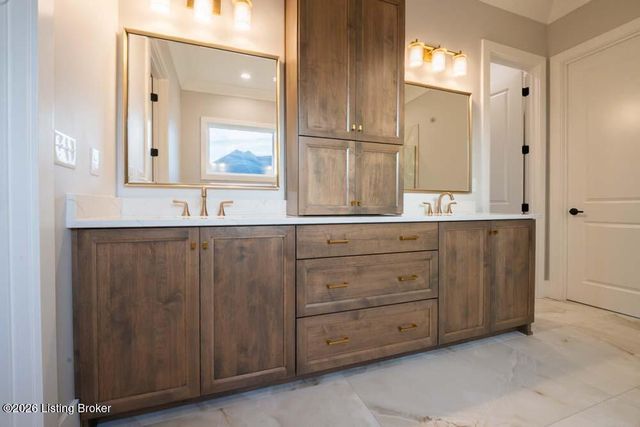 2716 Adenmore Ct, Prospect, KY 40059