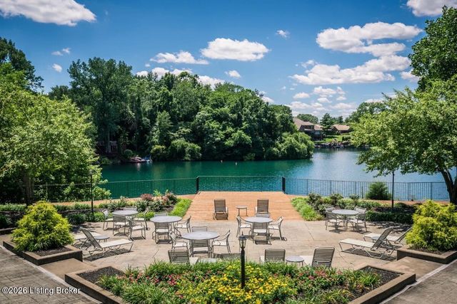 2716 Adenmore Ct, Prospect, KY 40059