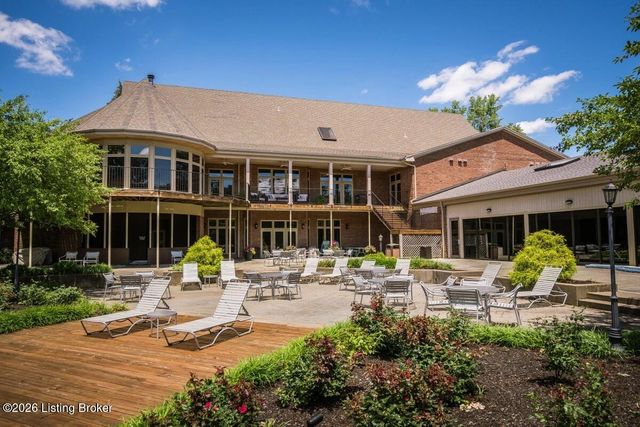 2716 Adenmore Ct, Prospect, KY 40059