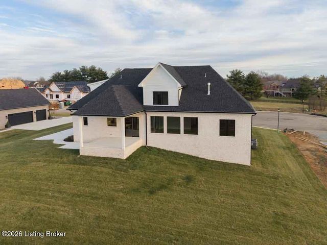 2716 Adenmore Ct, Prospect, KY 40059