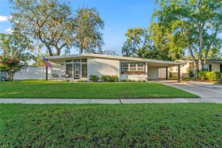 3306 NAKORA DR, Tampa, FL 33618