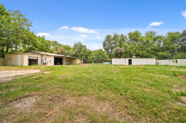 2234 County Road 155, Alvin, TX 77511