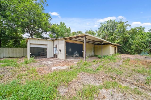 2234 County Road 155, Alvin, TX 77511
