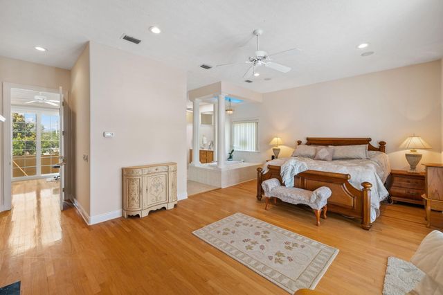 8127 N Lagoon Drive, Panama City Beach, FL 32408