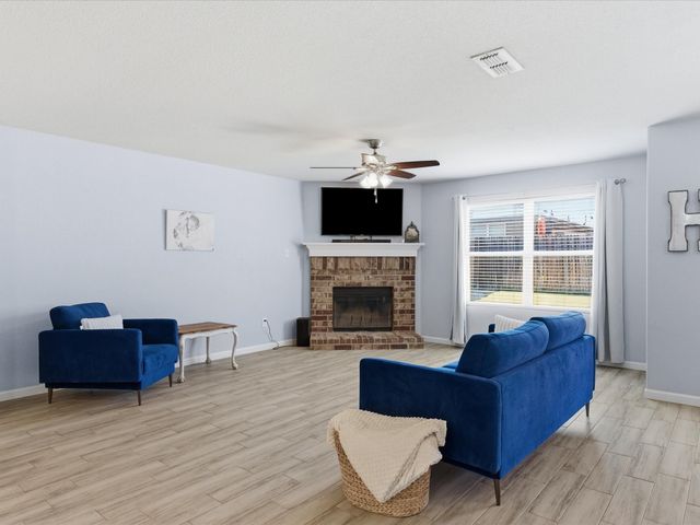 7705 Captain Lane, Fort Worth, TX 76179