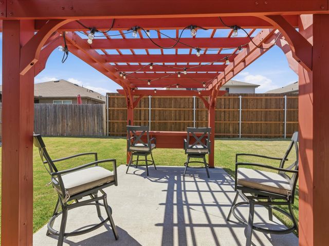 7705 Captain Lane, Fort Worth, TX 76179