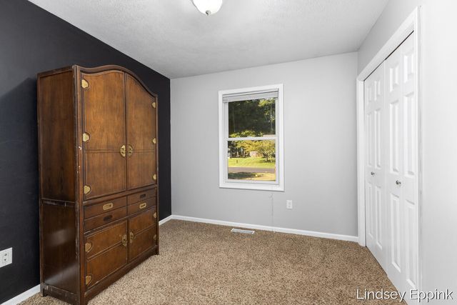 428 Escanaba Lane, Muskegon, MI 49442