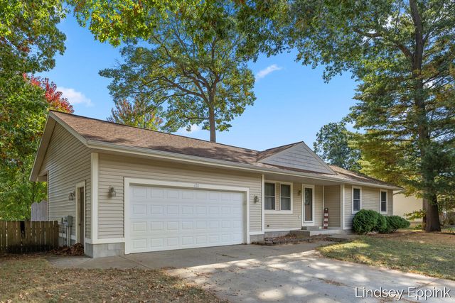 428 Escanaba Lane, Muskegon, MI 49442