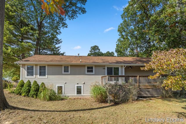 428 Escanaba Lane, Muskegon, MI 49442