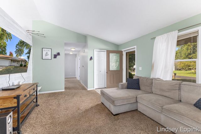 428 Escanaba Lane, Muskegon, MI 49442