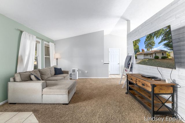 428 Escanaba Lane, Muskegon, MI 49442