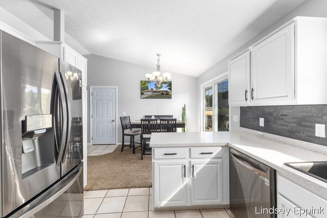 428 Escanaba Lane, Muskegon, MI 49442