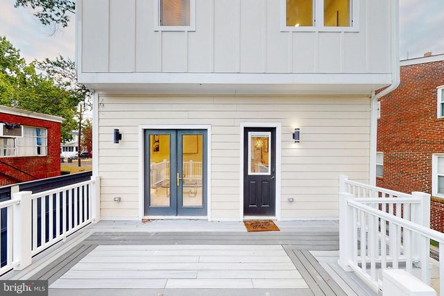 2806 FRANKLIN ST NE, Washington, DC 20018