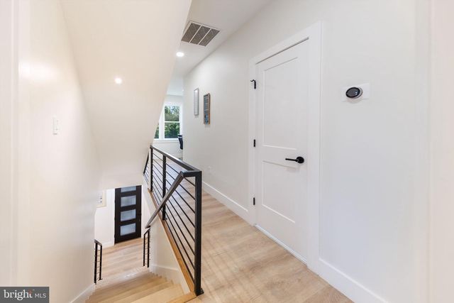 2806 FRANKLIN ST NE, Washington, DC 20018