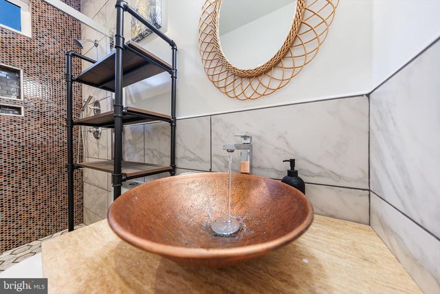 2806 FRANKLIN ST NE, Washington, DC 20018