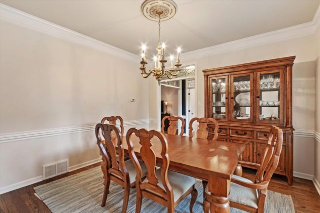 2801 E LEVEE OAKS DR, Collierville, TN 38017