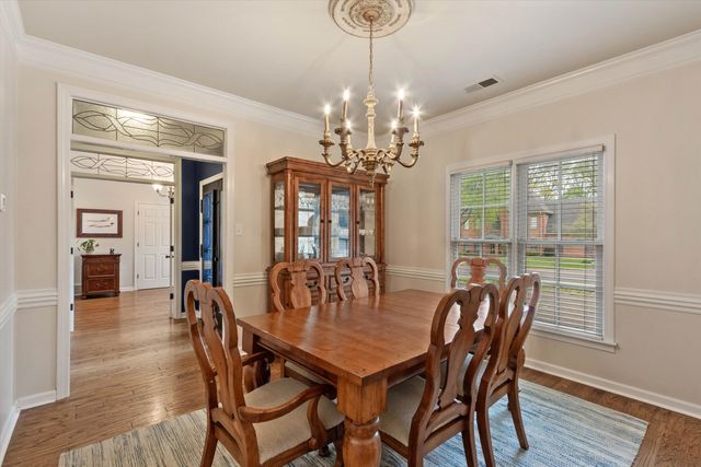 2801 E LEVEE OAKS DR, Collierville, TN 38017
