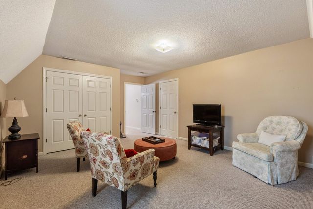 2801 E LEVEE OAKS DR, Collierville, TN 38017
