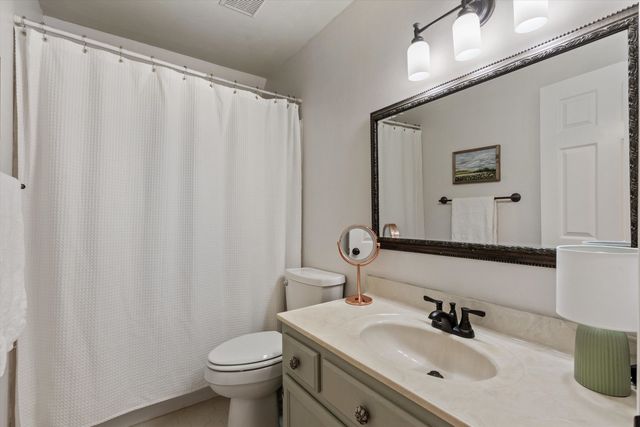 2801 E LEVEE OAKS DR, Collierville, TN 38017