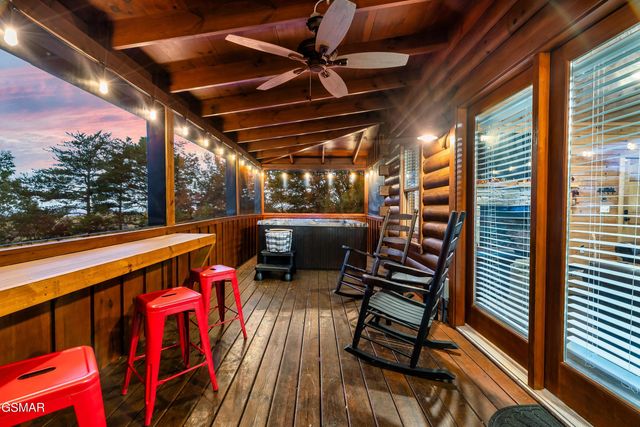 1617 Silver Poplar Lane, Sevierville, TN 37876