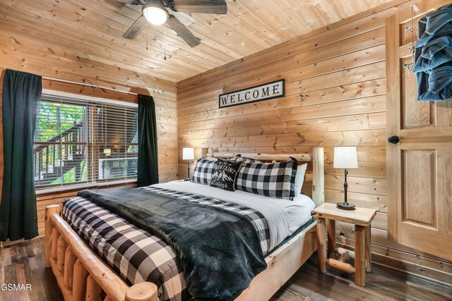 1617 Silver Poplar Lane, Sevierville, TN 37876