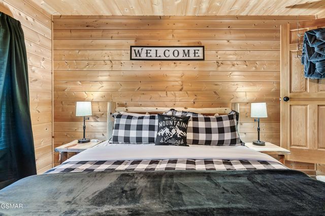 1617 Silver Poplar Lane, Sevierville, TN 37876