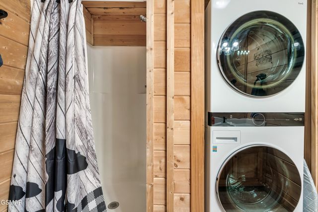 1617 Silver Poplar Lane, Sevierville, TN 37876