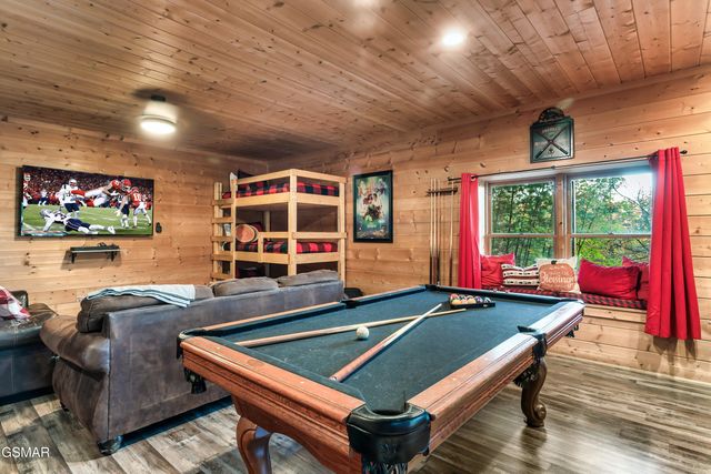 1617 Silver Poplar Lane, Sevierville, TN 37876